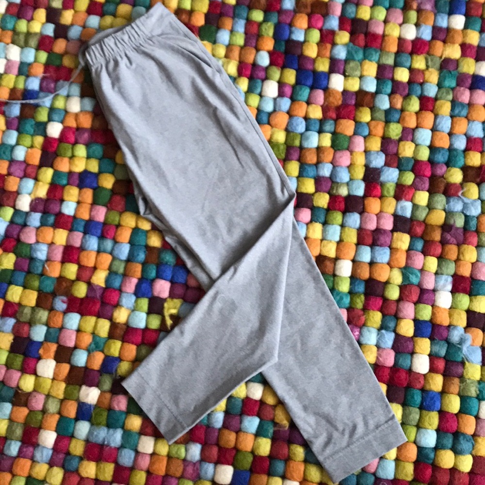 EUC Size 4 Lululemon Jet Crop Slims